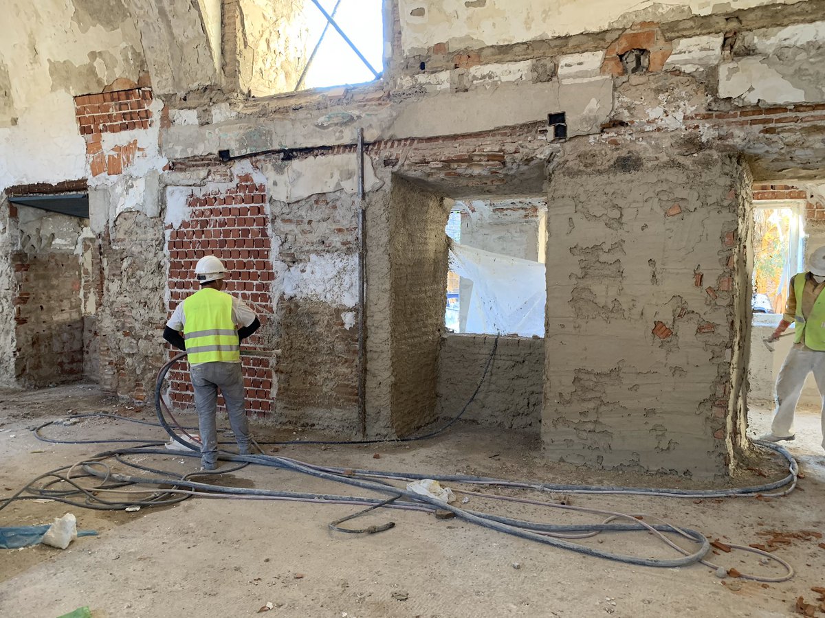 Arrancando gran obra de rehabilitación consolidando muros con #biocalcemurosano.<a href="/kerakoll_ES/">Kerakoll ES</a>