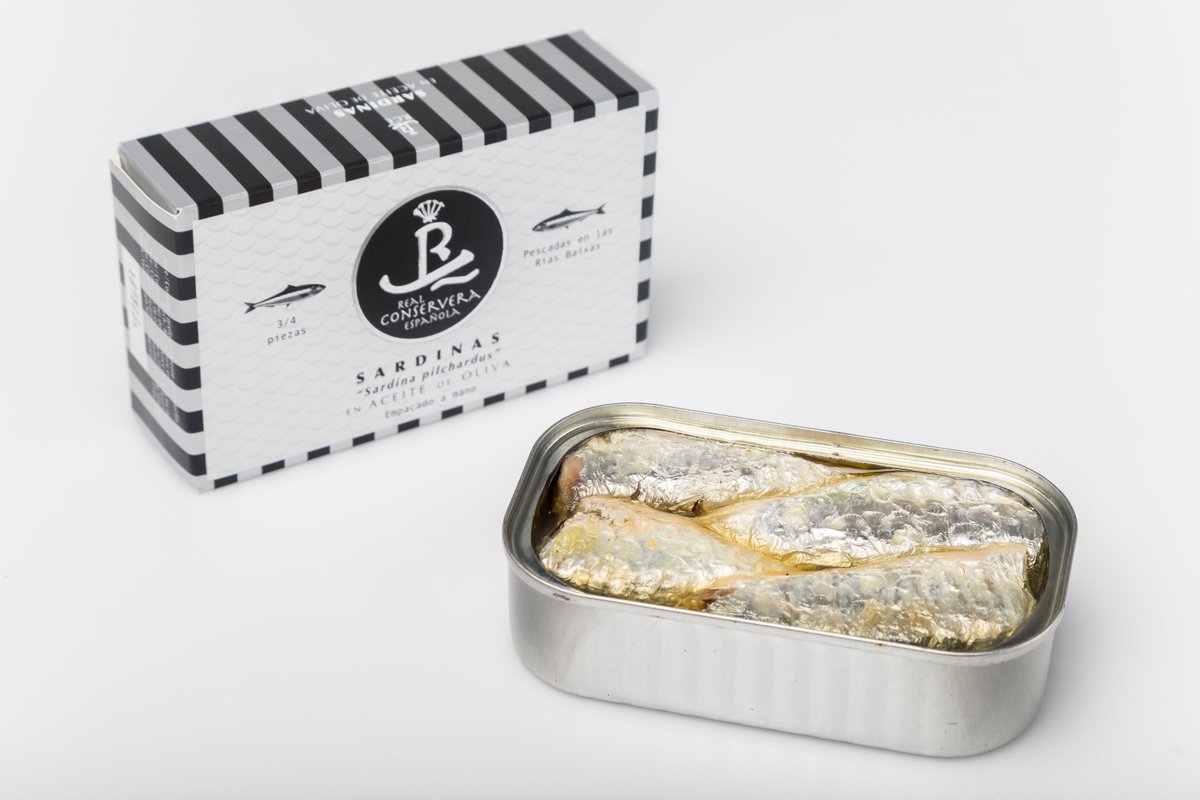 realconservera's tweet photo. ¿Cuál es la conserva de pescado más saludable?
Como buenos gallegos la respuesta es...Depende...
Pero estamos seguros que las Sardinas entran en el TOP5
#realconservera
#gourmet https://t.co/RrFW7WZhzV