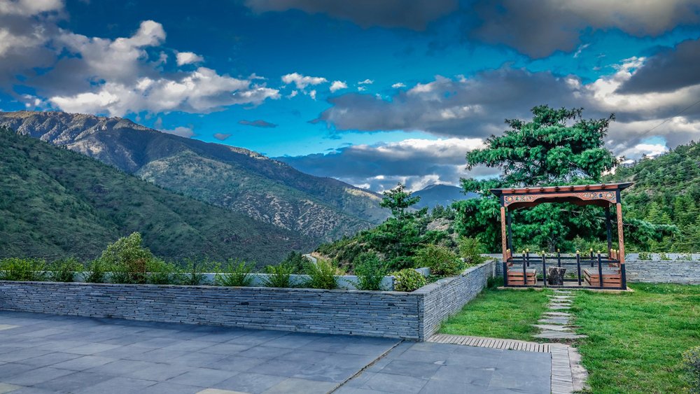 Hotelier_India's tweet photo. Kapil Chopra’s luxury hospitality brand, The Postcard Hotel expands globally with two hotels in Bhutan and Sri Lanka. @The Postcard Hotel  @PostcardHotel @The Postcard thepostcardhotel #KapilChopra #ThePostcardHotel #Bhutan #SriLanka #hotels  

 https://t.co/qqCzb655Gr https://t.co/ge6fNTeL1J