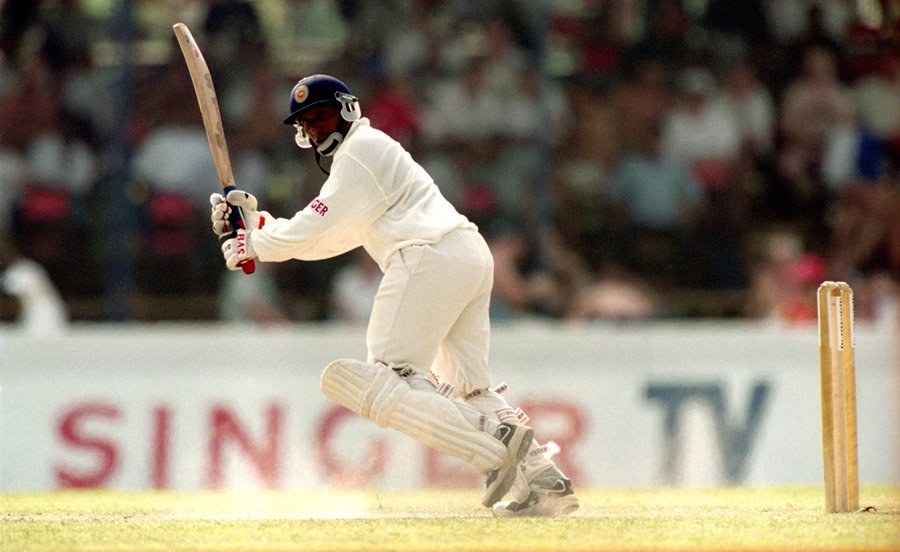 Aravinda used his bat like a sword at times to thrash the opposition bowling attack.His aura at the batting crease was so very special in that era. Standing at 5ft 3inches, he used to dominate bowers releasing the ball from a height of 7-7.5ft, with ease and power.WoW