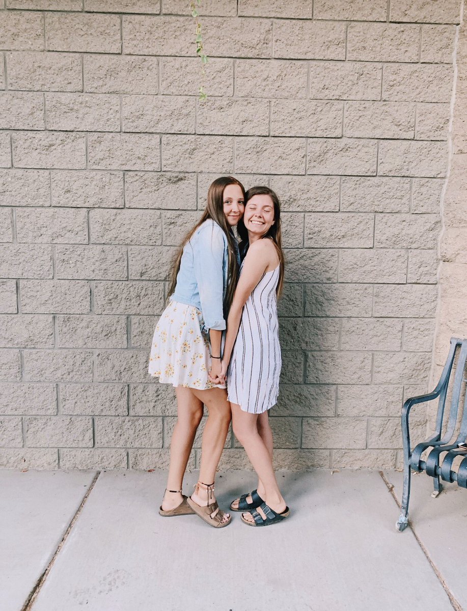 melanierxse's tweet photo. Bro i freaking miss @KatlynMell https://t.co/jyOuE9dymj