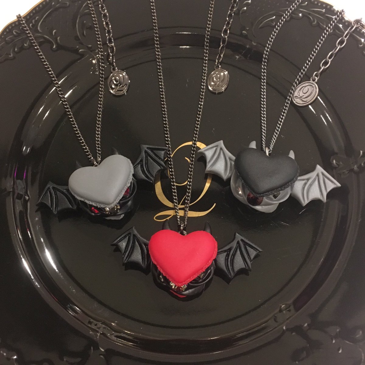 Q-pot マカロン デビルハート ネックレス ブラックセサミ ハロウィン Q-pot. Halloween Collectionが2021年9月4日(土)再入荷 | Q-pot.
