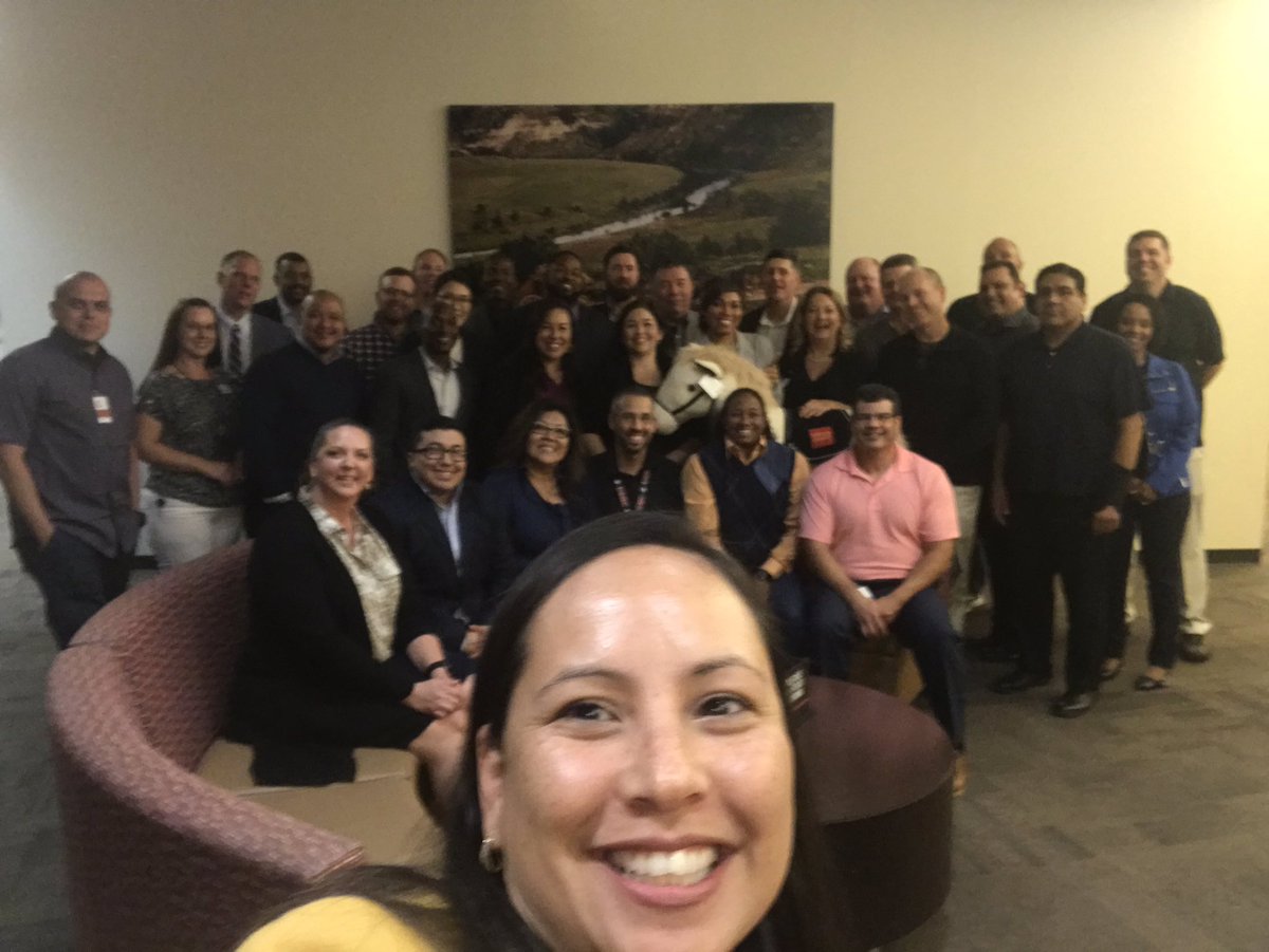 LauraCab11's tweet photo. Welcome FourBlock to #wellsfargo San Antonio. It was a pleasure hosting you this evening and speaking to you. Looking forward to next time! #veterans #connections #vtmn #entrypoint https://t.co/j3MMMJChEd