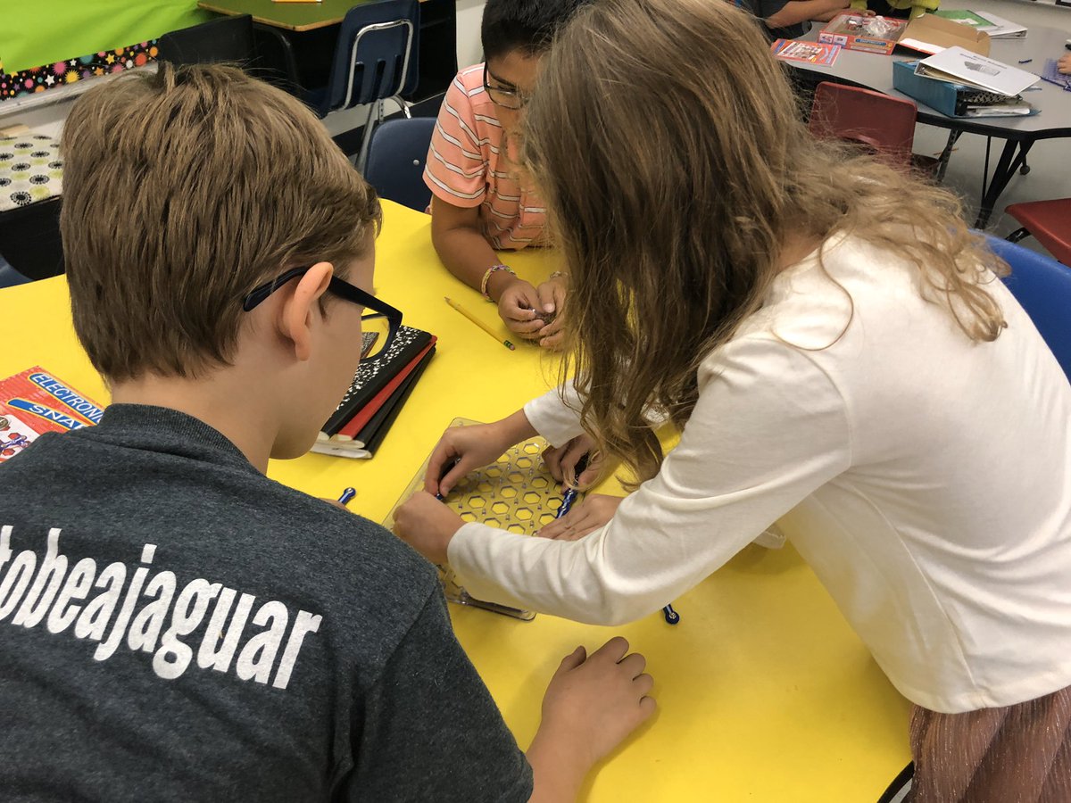 eeevans25's tweet photo. These kids are full of energy! We can create open and closed circuits! @jagsofjefferson #BeBold https://t.co/854Pbs0Ocv