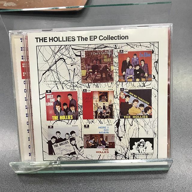 RARE6181's tweet photo. 今朝はこれから
#thehollies
#theepcollection
カラッと爽やか☀️より少し湿った感じのが個人的には好き🎶ホリーズはゴキゲン👍本日も皆様のご来店お待ちしてます😊#レコード #CD #DVD #買取り #出張買取 #吉祥寺 #レア #通販 https://t.co/UYNVg1ryWw https://t.co/3RmWTdMEUu