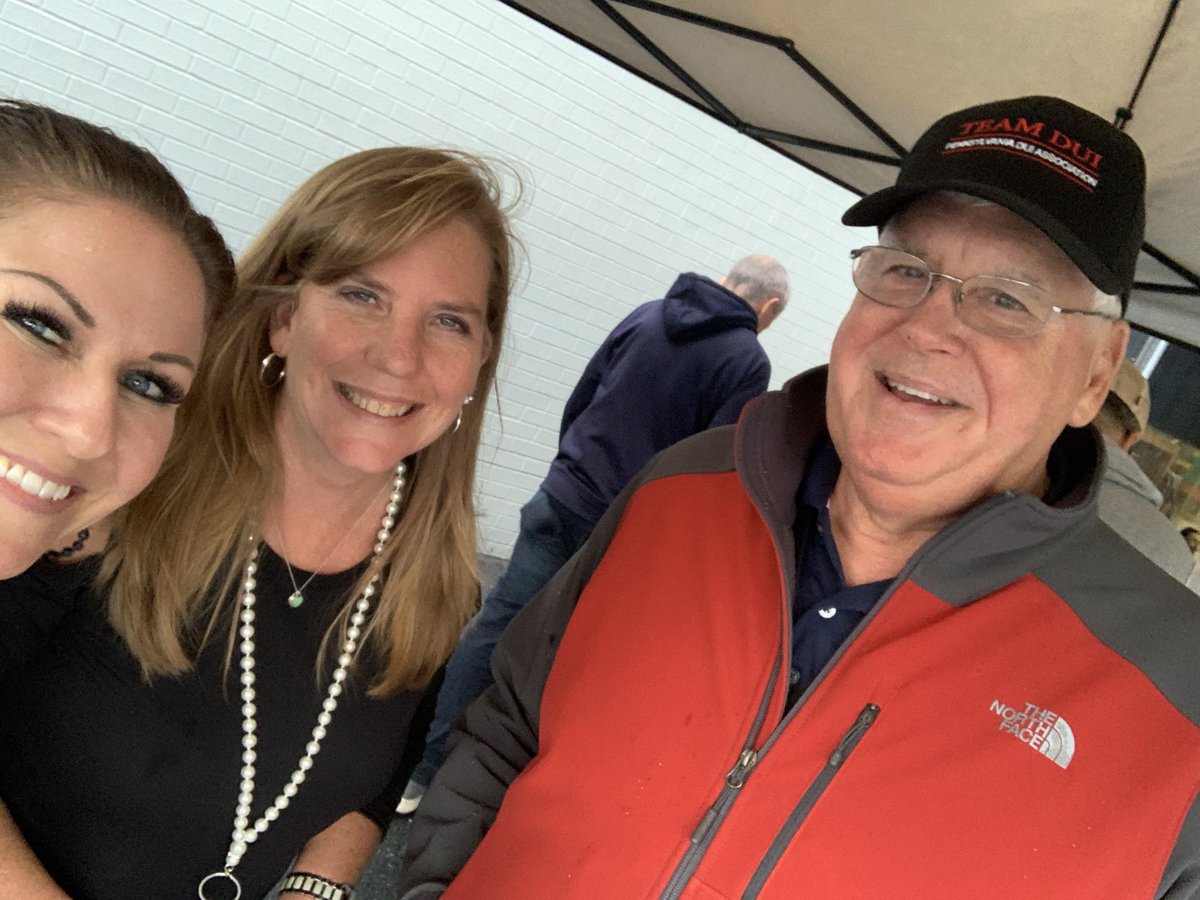 Service1sthbg's tweet photo. Team Service1st Tailgating Tonight with The Colonial Park Rotary Club https://t.co/MKkjD8PTd6