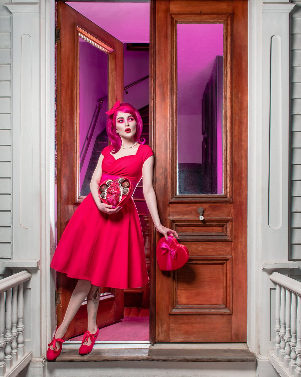 gothspiderbitch's tweet photo. The Haunted Housewives 💖 https://t.co/fcCLjMsZk7
