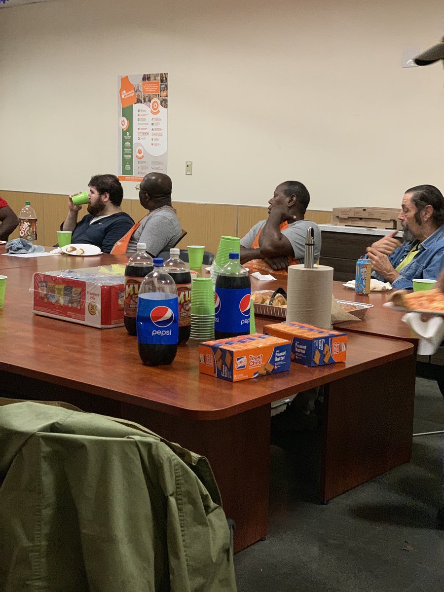 SusanCortese's tweet photo. Watching Late Night Same Page with our Freight Team @HuntingtonHD #FireSafety #KnowYourEscapeRoute #WhyIWorkSafe #FormUp Great Q&A w/ NOASM Marc & we spent time talking about OPEN ENROLLMENT coming soon Nov 1-20th. @mespo2013 @JahnJoyce @sherryyaskin @DonnaMarron5 @MarcSegovia4 https://t.co/yXLo3r5u7R