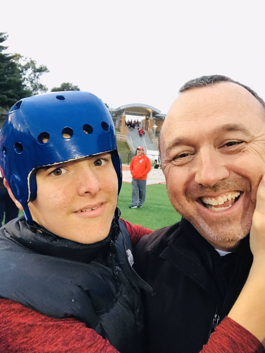 NKMSchool tweet media