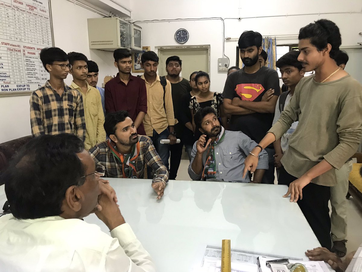 kishan_rathod09's tweet photo. પોરબંદર સરકારી પોલીટેકનીક કોલેજ ખાતે વિદ્યાર્થીઓને પરીક્ષા સમયે વધુ ટર્મ વર્ક આપી તેમની સમય મર્યાદા ઓછી આપતા રોષ સમય મર્યાદા વધારવા NSUI ની આચાર્ય સમક્ષ માંગ,પરીક્ષા નજીક હોવાથી ટર્મ વર્ક માટે દબાણ નહિ કરવા NSUI ની રજૂઆત
#Porbandar #Politecnic #TermWork #NSUI https://t.co/Mm6CCWxTia