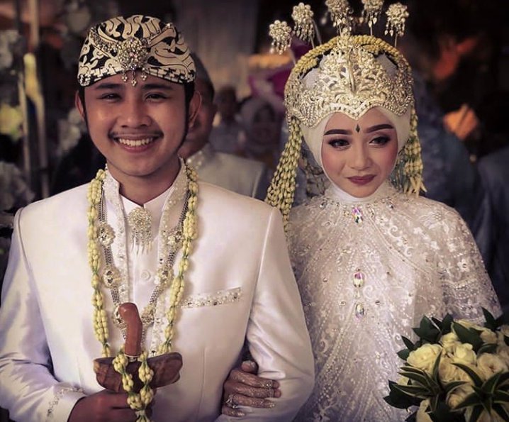 Gk bisa ngomong apa apa :(((( intinya bahagia banget dua kesayangan bersatu 🙏🏻💕semoga SAMAWA yaaaaa 

<a href="/DA3_Rafly/">Muh.Rafly Heriawan</a>
<a href="/DA2_Ega/">Ega (REAL)</a>
#HappyWeddingEgaRafly