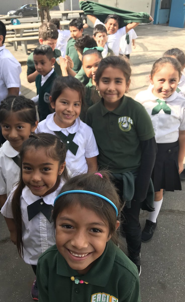 ICEFschools's tweet photo. Thanks for loving us, @OurEchoesofHope! 🎒📚❤️🤗 #backpackgiveaway #freshschoolsupplies #happystudents #successfulstudents #echoesofhope #caring #present #nicolerocks #shannon #luc #stacia #partners #forthechildren #ICEF20 🎒📚🍎 https://t.co/jMLr4BTisE
