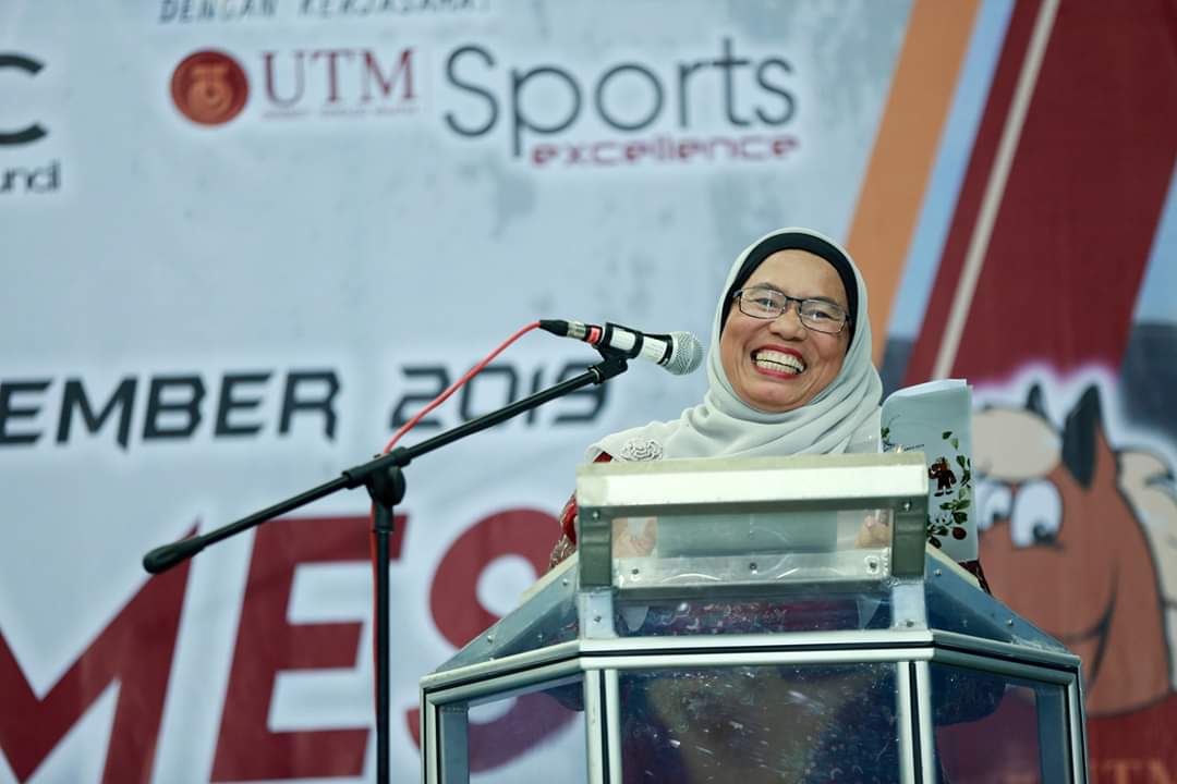 utm_my's tweet photo. #UTMgames
UTM Games telah dilancarkan oleh Timbalan Naib Canselor (Hal Ehwal Pelajar) di Dewan Sukan UTMJB.
Antara acara yang bakal dipertandingkan ialah badminton, bola keranjang, bola tampar, catur, futsal, petanque, ping pong, sepak takraw, bola jaring, ragbi dan olahraga. https://t.co/QVuaRLWf6U