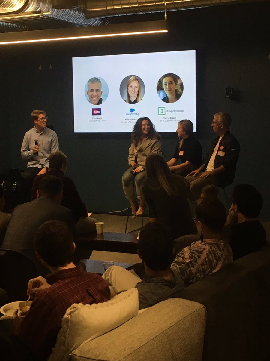 fltoledo's tweet photo. Las meetups, eventos y charlas son grandes oportunidades de aprendizaje, gratis, diversos y accesibles. Con @VTortarolo de visita por #California estamos aprendiendo de todo, ayer de #Leadership y #UX, hoy de #CustomerSuccess y mañana de #CustomerExperience en @forrester https://t.co/OtYIsC1uWM