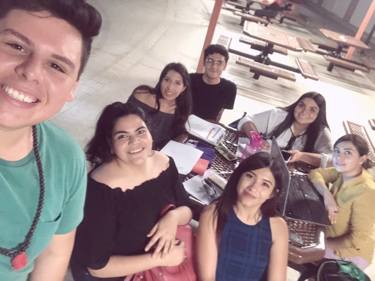 RedefineSonora's tweet photo. ¡Cumpliendo metas en equipo! Hoy nuestra segunda reunión, concretando nuesta capacitación interna en acceso a la información pública ☝🏻#RedefineaTuComunidad
#teamRedefine #RedefineSonora #Aplícate y #PasaLaVoz https://t.co/qCMjkLHN0O
