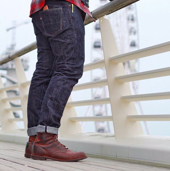 RedcastHeritage's tweet photo. The German denimhead @rawgtb rocking our Tanuki RHT Japanese Jeans 👌🔥👖⁣#tanukijapan #tanukijeans #selvedgedenim #japanesedenim #japandenim #selvedge #indigo #madeinjapan #denimstore #redcastheritage #indigo #sustainablefashion https://t.co/XnpBR29PE5
