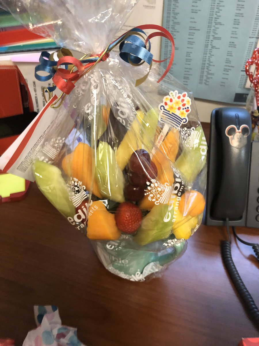 acleon22's tweet image. A huge thank you to our amazing Sunset
Staff for all my gifts today! I love my Sunset family ❤