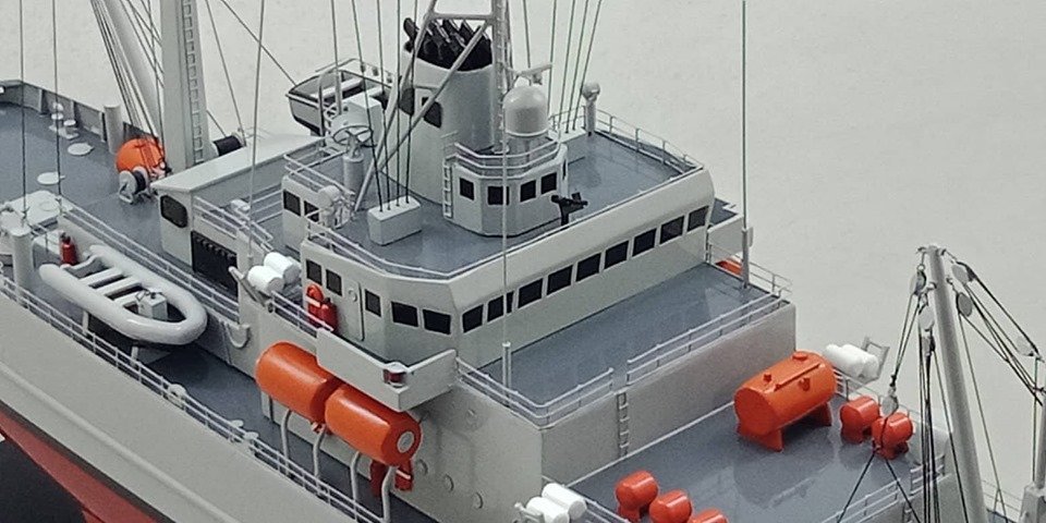 modelworkdirect's tweet image. USNS Salvor (ARS-52)is a Safeguard-class salvage ship, the second United States Navy ship of that name. Laid down on 16 September 1983 by Peterson Builders, Sturgeon Bay, Wisconsin;Model by Modelworks.Call us @ 1-844-8MODELS.COM
#customshipmodel
#modelworksdirect
