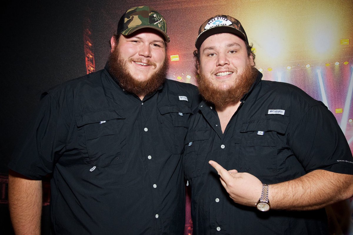 MeriwetherLucas's tweet image. Just a couple of Lukes being Lukes @lukecombs @nicohocking #lukecombs #missoula