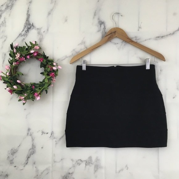 devan_mello's tweet image. So good I had to share! Check out all the items I'm loving on @Poshmarkapp from @Estrllamasbnita #poshmark #fashion #style #shopmycloset #hottopic #talula #anntaylor: posh.mk/JbfW2dB1QZ