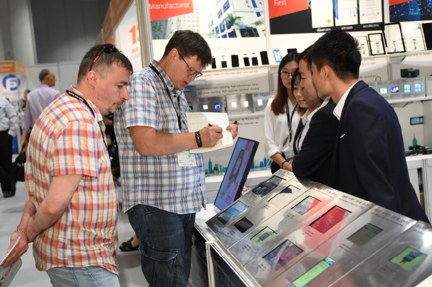 hktdc's tweet photo. HKTDC survey: 55% of #electronics industry players expect to see steady sales next year. 25% forecast growth, while 17% expect a fall in sales. #HKElectronics https://t.co/9oUFk0Ziyb