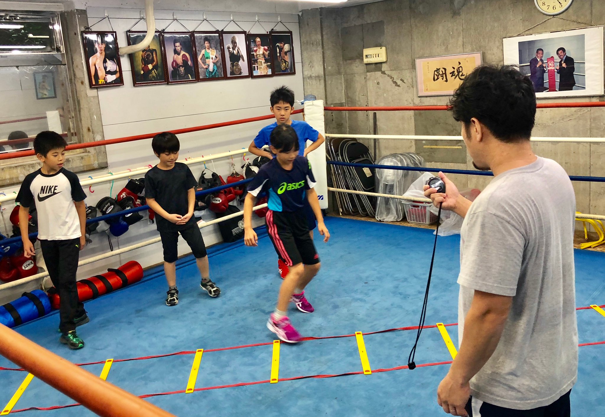 白井 具志堅スポーツジム Sgs公式 10 16 水 キッズコース 色々な種類のラダートレーニングをこなせるようになり 回を追うごとに運動能力が上がってます 次回は10 30 水 です