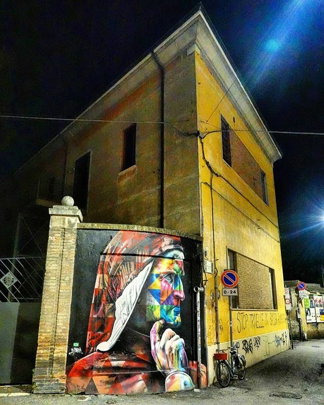 D7606ART's tweet photo. Wandering at night in the beautiful city of Ravenna, Italy with art by @kobrastreetart . .
#eduardokobra #kobrastreetart #ravenna #ravennastreetart #streetart #streetarteverywhere #mosics #rsa_graffiti #tv_streetart #jj_urbanart #artlovers #urbanart #streetartphotography #… https://t.co/zcXxHpPJ35