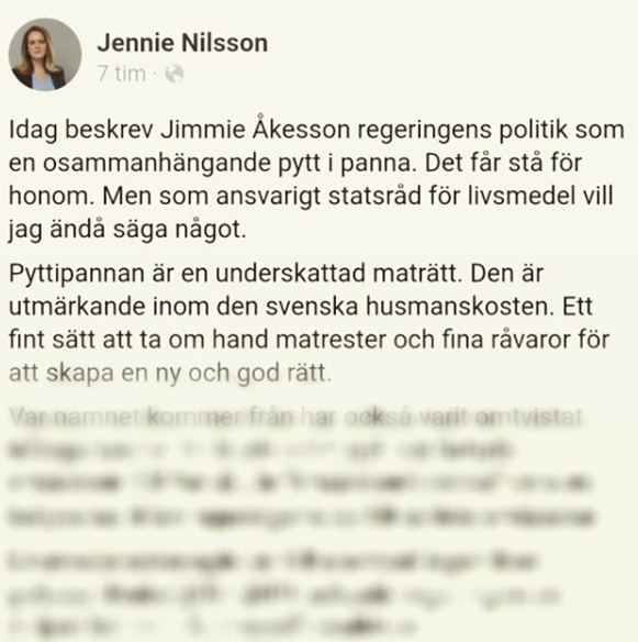 Jag älskar pyttipanna. På tallriken. Med rödbetor och stekt ägg.

På Kanarieöarna kallas motsvarigheten ropa vieja. Det betyder "gamla kläder" och kan också vara en kulinarisk höjdare.