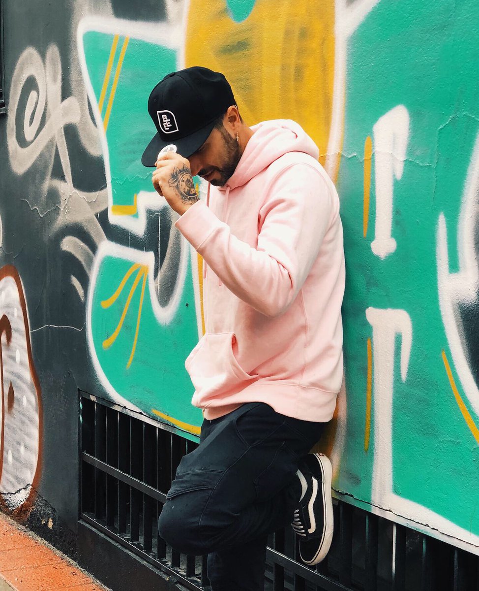 javitimoreno's tweet image. Postureando un poco por Madrid bajo la talentosa mirada de mi amigo @NauBarreto 📸🤩 @BCheerClothing