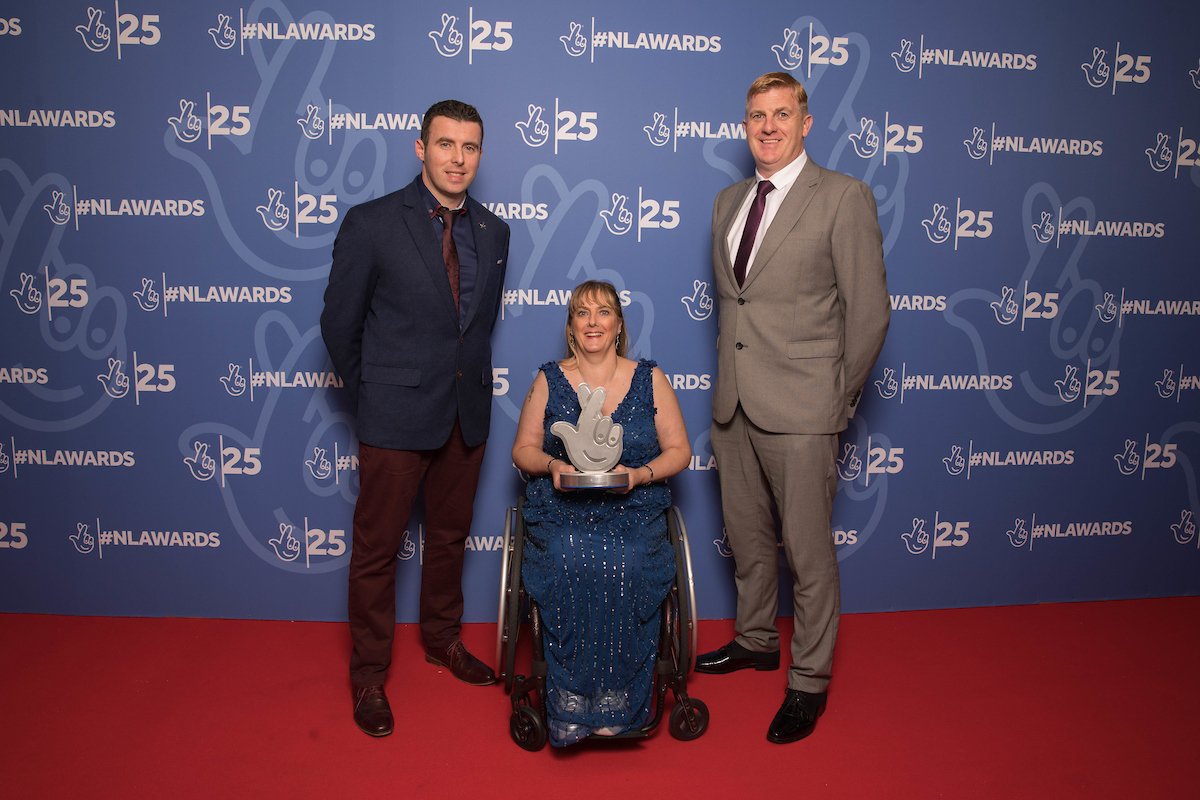 Player Geraldine McGarrigle & coaches Shane McCann & Paul O'Callaghan representing Ulster GAA Wheelchair Hurlers on the red carpet at the #NLAwards with @LottoGoodCauses 🙌💯

The team won Best Sport Project following a public vote👏

#WheelchairHurling
#SportForAll