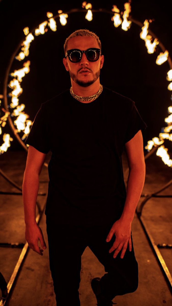 USUKE_official's tweet photo. My favorite pictures of DJ SNAKE
@djsnake 
#djsnakefan https://t.co/54tKuKORKq