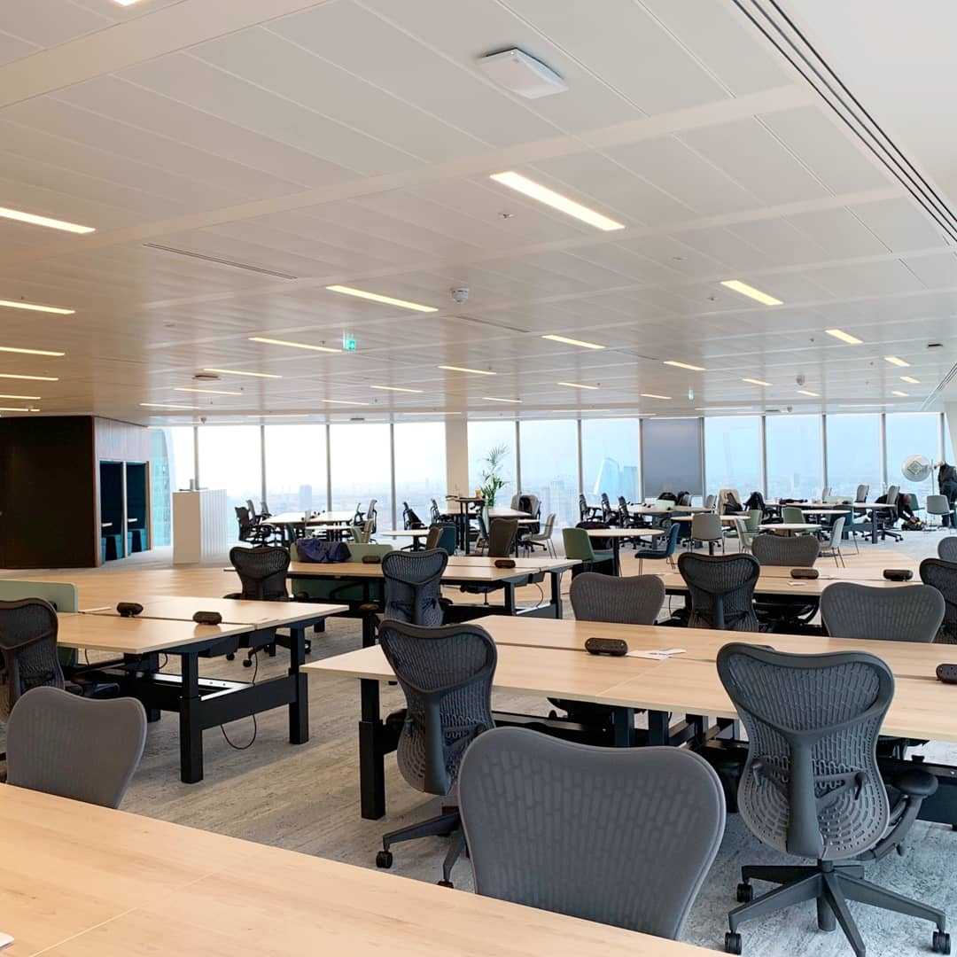 GrnPlanetDesign's tweet image. A few pictures from an office fit-out nearing completion... #officedesign #fitout #engineering #mep #interiordesign #inspiration #london #officegoals #officefurniture #lighting