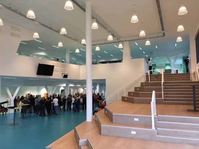 Het nieuwe Huygens College in Heerhugowaard is dinsdag geopend. ICSadviseurs - die het ontwikkelproces tot en met de selectie van de Design&amp;Build opdrachtnemer begeleidde - feliciteert de gebruikers en opdrachtgever van harte met het indrukwekkende resultaat!