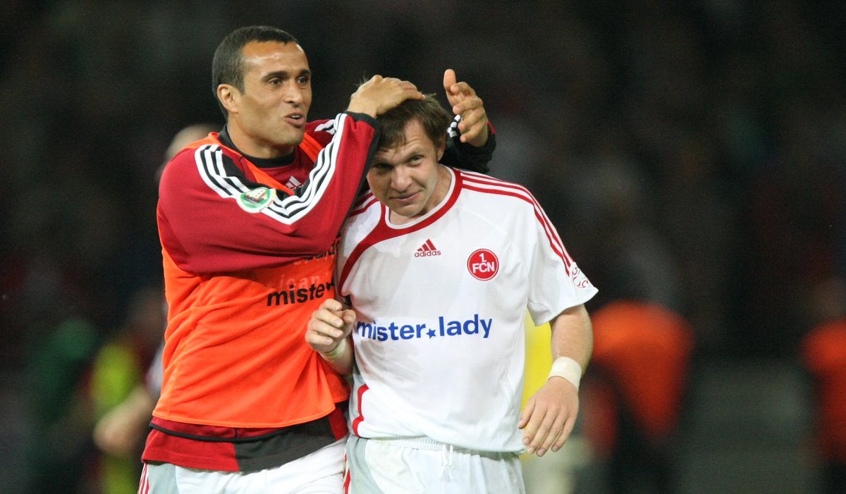 1_fc_nuernberg's tweet photo. Lass dich herzen, Ivan #Saenko! 😘
Unser Pokalsieger von 2007 feiert heute seinen 36. Geburtstag. 💥
Wir gratulieren ganz herzlich! 🎂
#fcn https://t.co/L3v8IfIKUB