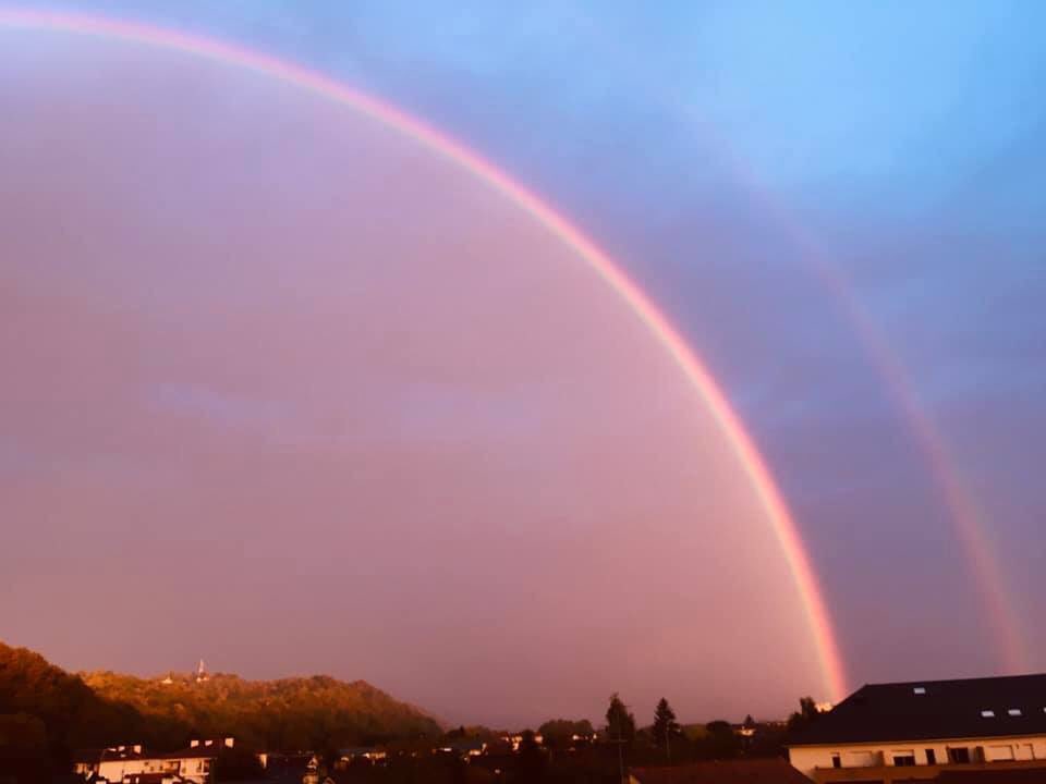 Meteo_Pyrenees's tweet photo. Série d’ #arcenciel en #bearn et #bigorre à #capvern #lannemezan et #pau notamment 📷 Contributeurs @Meteo_Pyrenees https://t.co/7JpRdC10tB