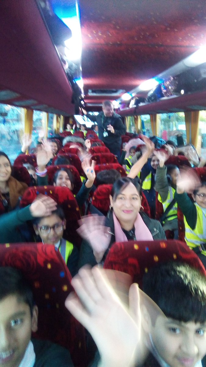 CherryPovall's tweet photo. Off to the Natural History Museum
#Y6Trip https://t.co/xEwlsGwl8c