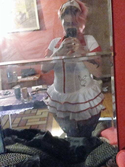 Who wants to be my #paypig? And let me tend to their needs ..... Naughty Nurse to see what's wrong with<a href="/tag/paypig"class="tags">#paypig</a>