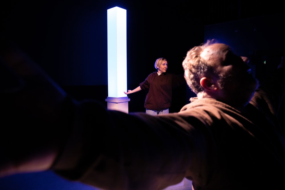 FourinFour1's tweet photo. Today, it’s @TheatrauSirGar’s turn for a visit from #GodsandKings! Tonight, Ffwrnes, 7.30pm, with #IntegratedBSL. Tickets: https://t.co/VP99VvuxFB https://t.co/ot3dyZdIAm