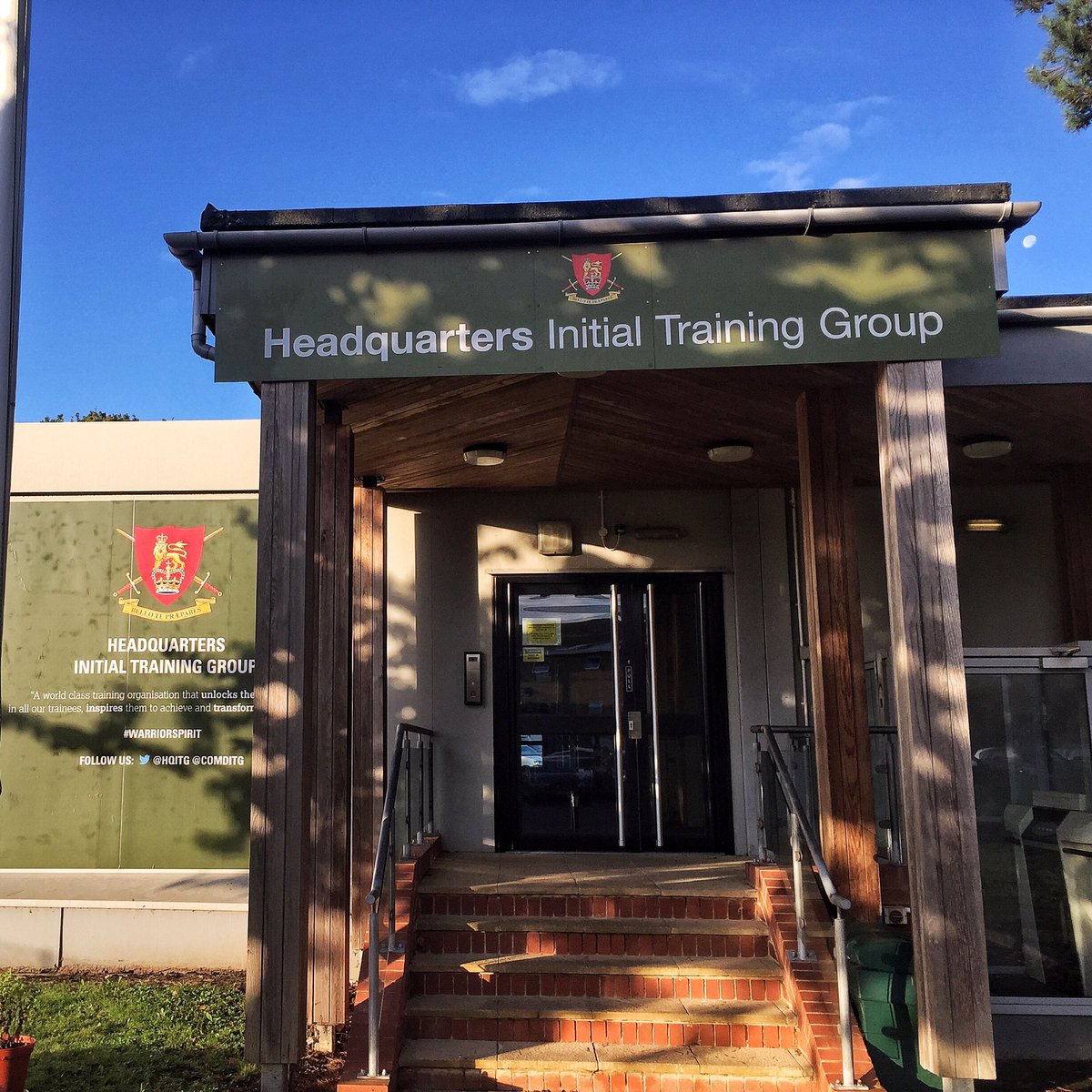 HqItg's tweet image. We’re undergoing a minor face lift at HQ ITG by updating our signs and pictures. More to follow! #warriorspirit #facelift #transformation #thursdaymorning #Makeover @ComdITG @DepComdITG