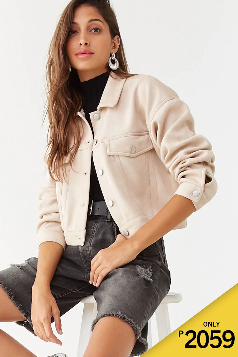 Forever21ph's tweet photo. Bundle up in DAT NEW NEW while looking tres-chic! Shop these steals for your next trip in a store near you! 💜 #ForeverOn #Forever21 https://t.co/VpZ6VCKsNd