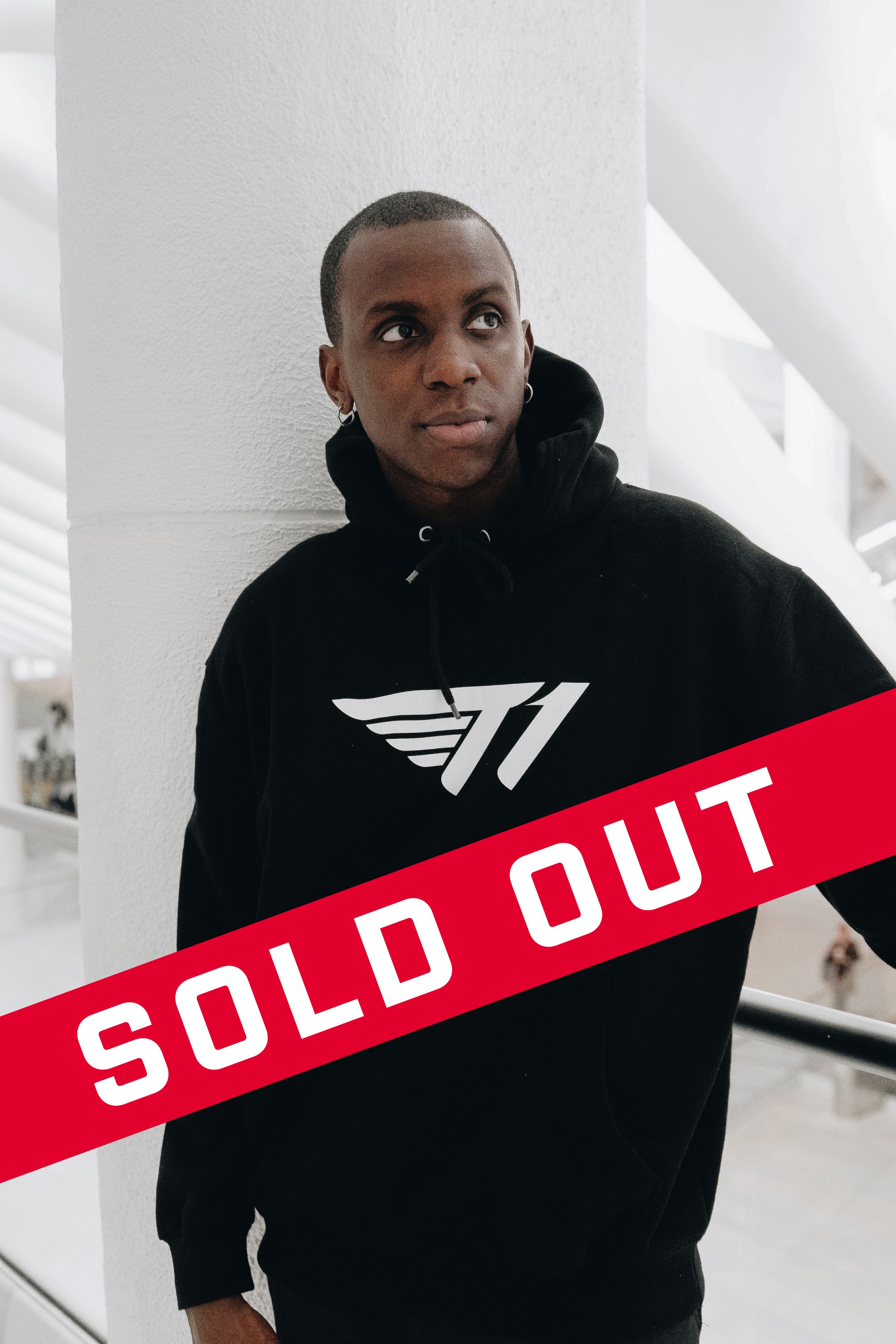 T1 on X The T1 Fresh Black Hoodie is officially sold out Visit our shop to see the rest of our collection before it s gone https t YSNjZVvT7g https t MesvIkzUfW X