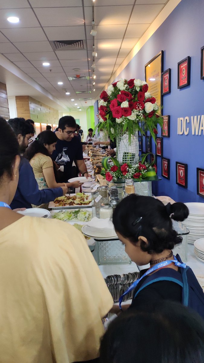 DeepakUrsGV's tweet photo. With an amazing summit comes amazing hospitality!!😋#Intuita11ysummit2019 https://t.co/TgDrVtwW68