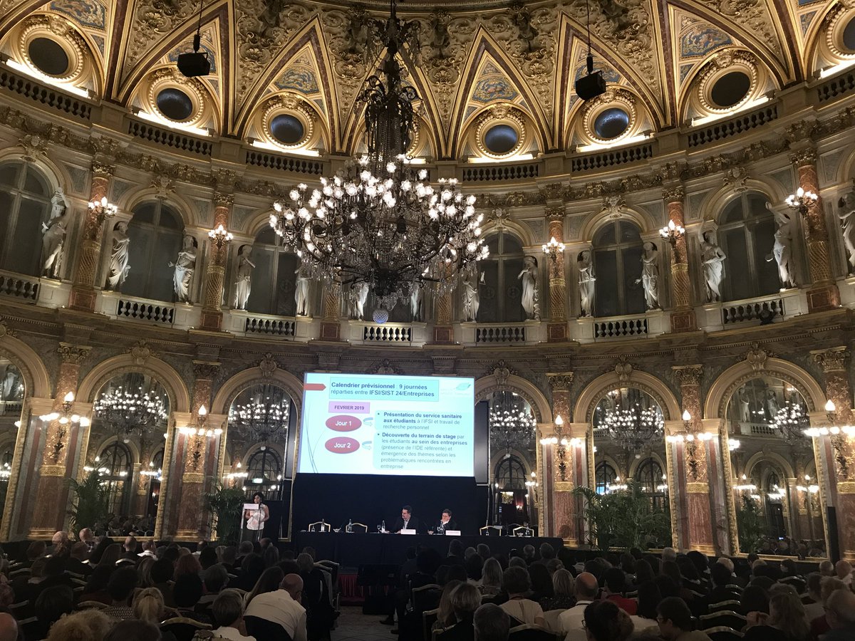 SST_24's tweet photo. Journée santé travail #jst2019, la participation au Service sanitaire des étudiants en santé, expérience présentée par Marie Josée Da Silva Lucas, infirmière en santé au travail SIST 24 #presanse @PresanseNA @CH_Perigueux #santé https://t.co/4JmQhkxPkI