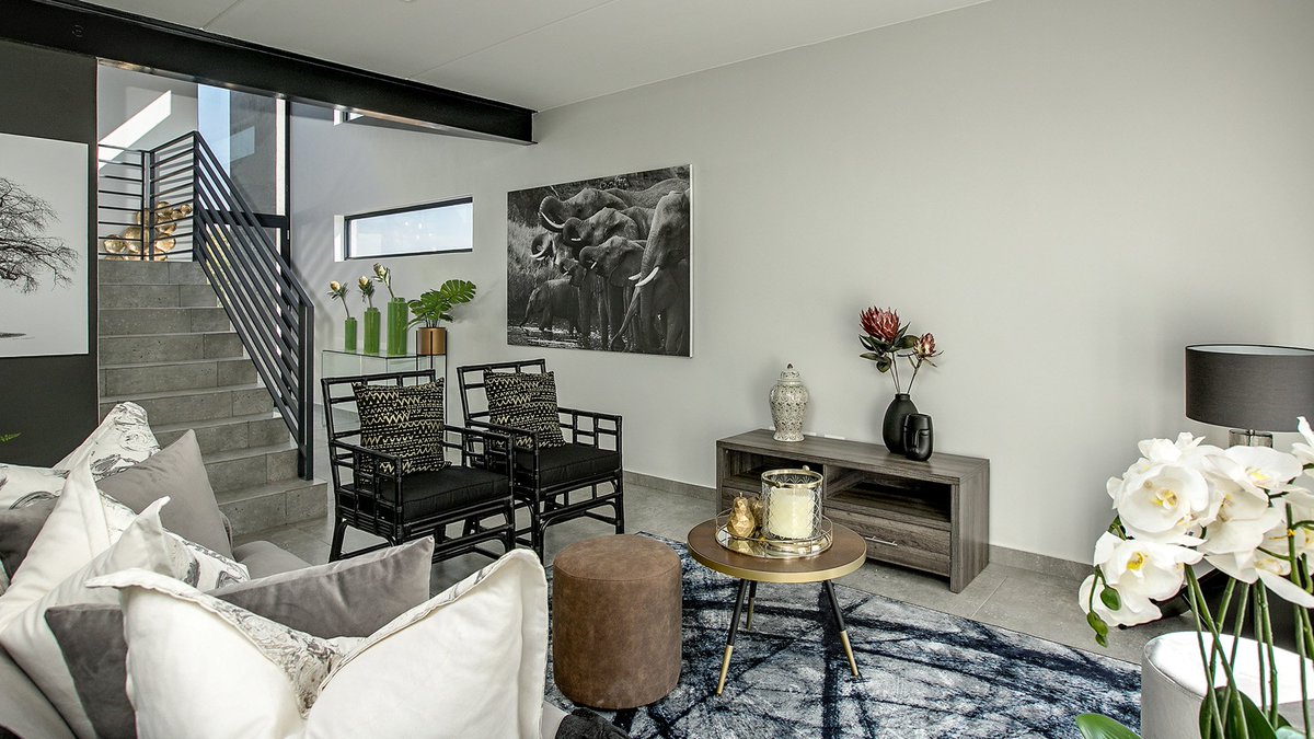 LeogemP's tweet photo. Build a life that you'll love together with your loved one at The Hutton Estate.

#construction #building #development #buildingalife #realestate #property #realestateproperty https://t.co/mJjhpgGgKY