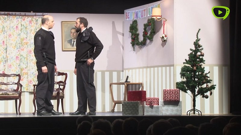 El millor teatre amateur en el 7è TeatreFest d’Arbúcies

Donar una mala notícia no és fàcil...i menys encara si és la nit de Nadal. Aquest és el punt de partida de l'obra 'Mentiders' de la companyia Guspira Teatre.

laselvatv.cat/index.php/noti…