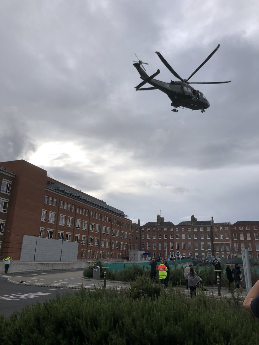 Live landing of helicopter <a href="/MaterTrauma/">Mater Hospital</a>