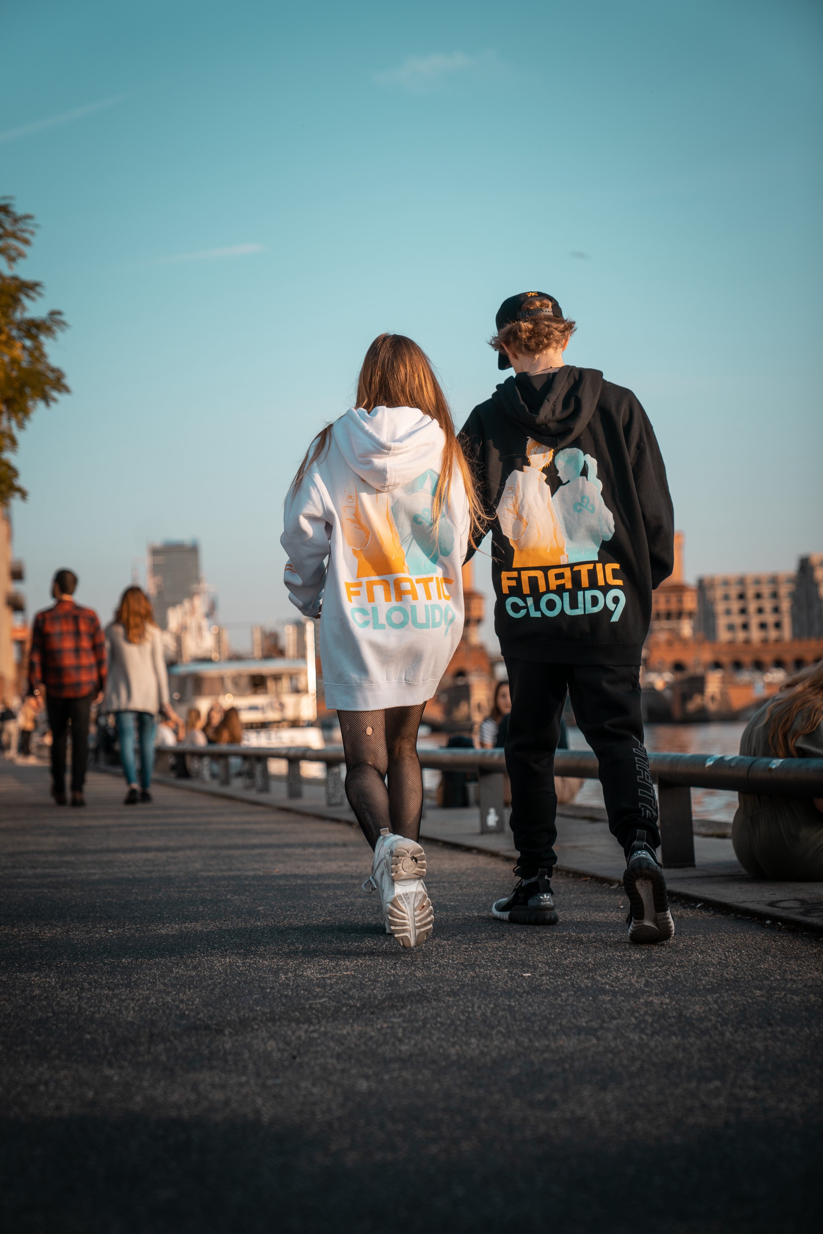 FNATIC on X: Don't forget to keep your eyes peeled for our official FNC x  @Cloud9 hoodie launch in the FNATIC Shop later today! 👀   / X