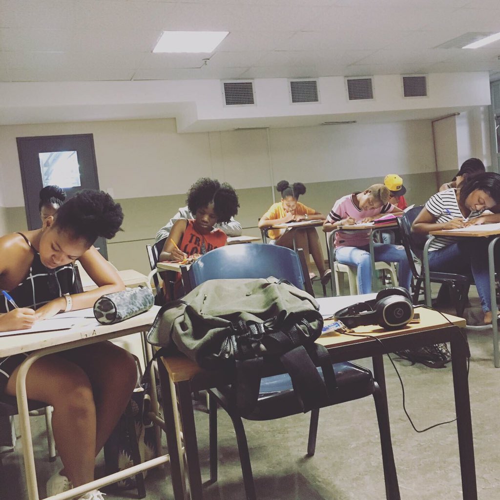 LuckyMqoboli's tweet photo. My students are writing a test for the 4th Block. Go Witsies go! It’s the end of the Academic programme. #WitsUniversity #Test #4thBlock https://t.co/0MtRTEb82C