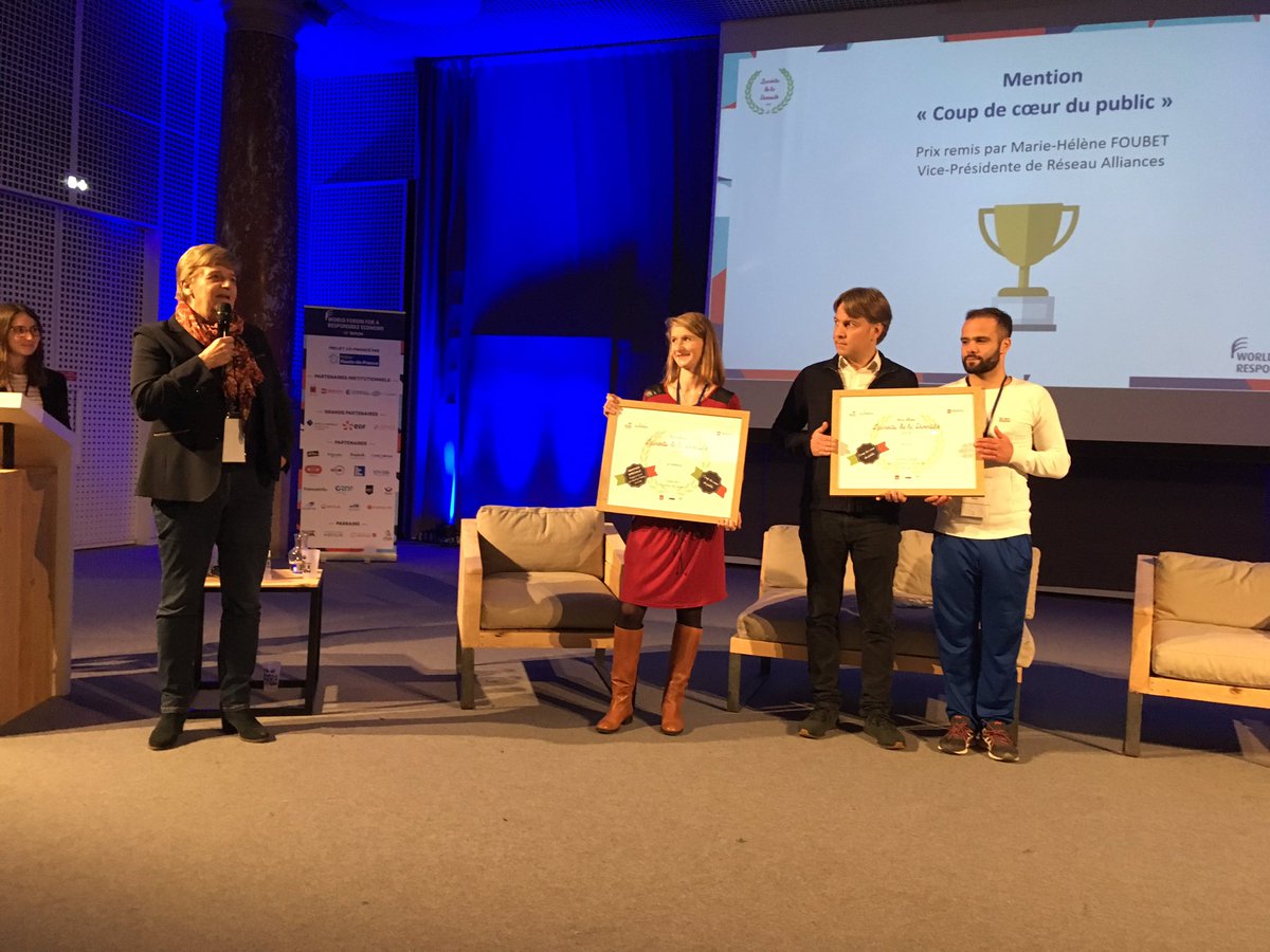 #LauréatsdelaDiversité  Mention coup de ❤️ du public : Félicitations @Solocal &amp; <a href="/le_valdocco/">LeValdocco</a> 😍 prix remis par Marie-Hélène Foubet <a href="/reseaualliances/">Réseau Alliances</a> @Groupe_SIA  #WFRE19
