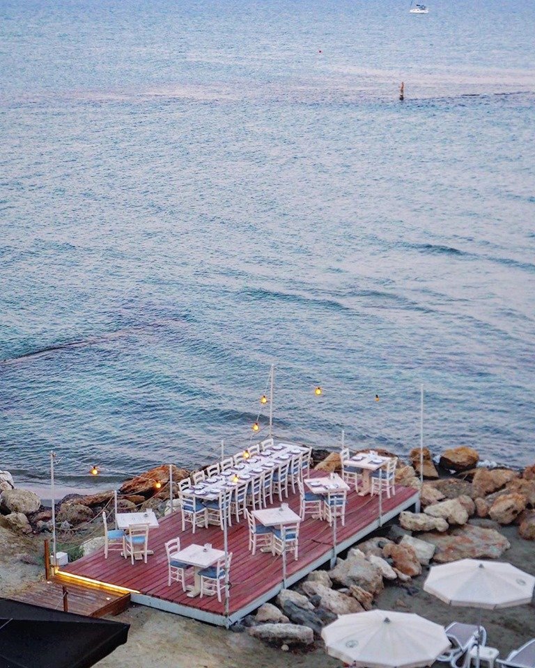 IslandLarnaca's tweet photo. Η θέα που σου ανοίγει την όρεξη...🌊

Για κρατήσεις καλέστε μας στο +357 24664430

📸 photo @Lup6 
#sea #ocean #dinner #island #islandlife #deck #gathering #venue #boutiquehotel #islandboutiquehotel #larnaca #Summernight #summer #restaurant #architecture #exteriordesign #events https://t.co/hwqJi8eGMh
